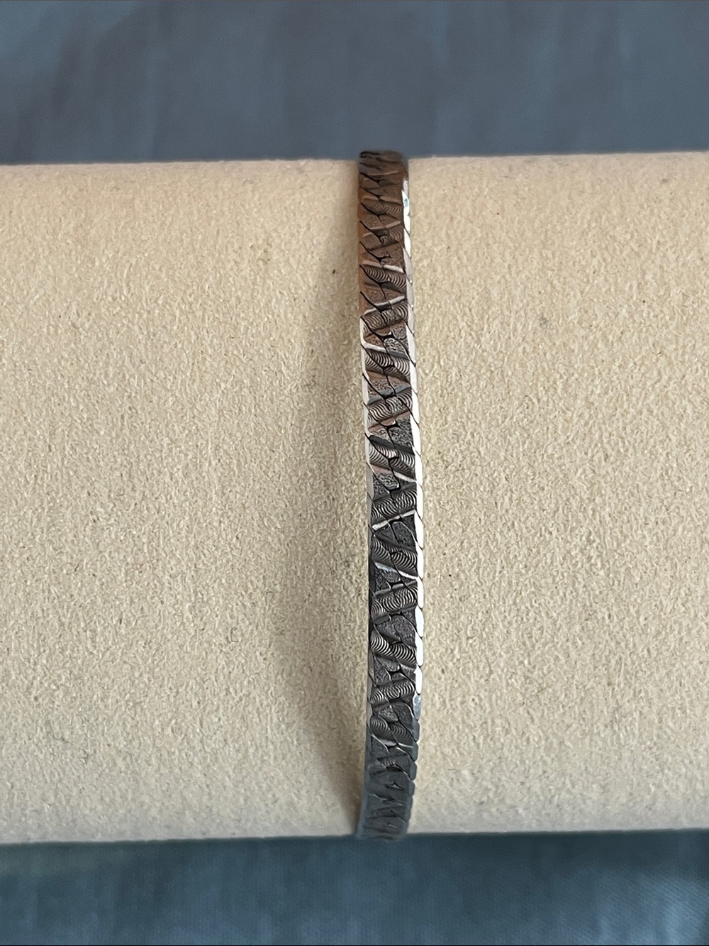 Vintage 925 Italy Textured Flat Herringbone Chain Bracelet - 4.4g